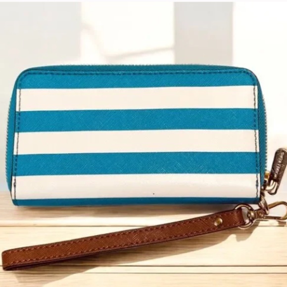 NEW Michael Kors Jet Set Striped Turquoise/ White Zip Around Wristlet NWOT - Picture 2 of 7